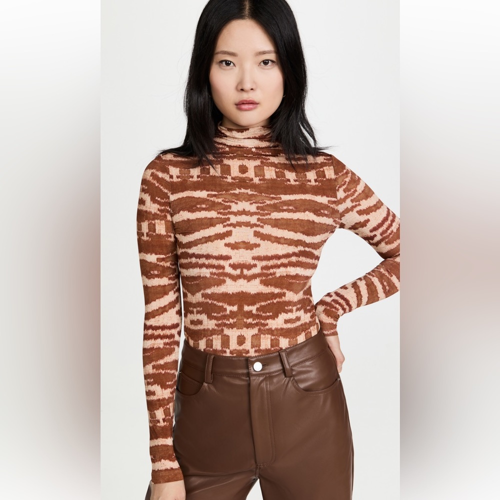 Ulla Johnson Aurelia Turtleneck Top in fawn, size S